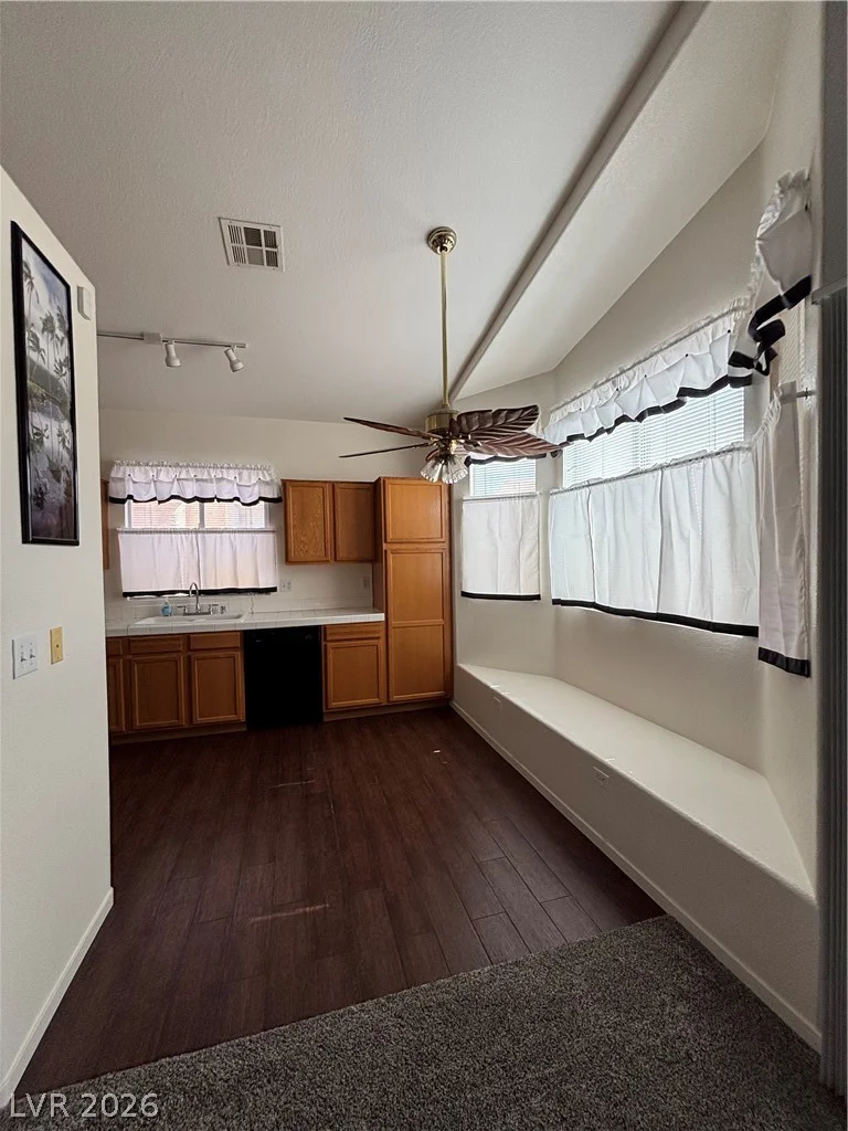 2661 Hillgrass, Las Vegas, NV 89123
