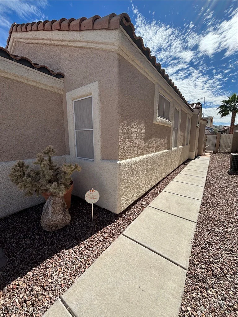 2661 Hillgrass, Las Vegas, NV 89123