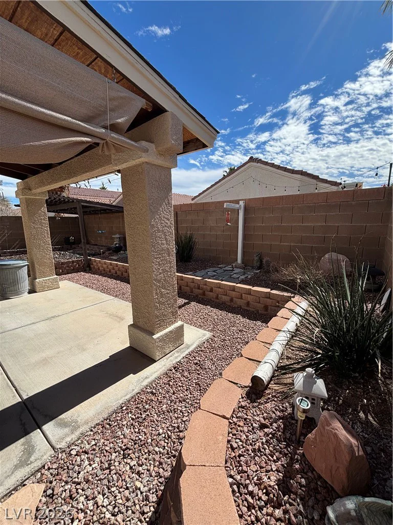 2661 Hillgrass, Las Vegas, NV 89123