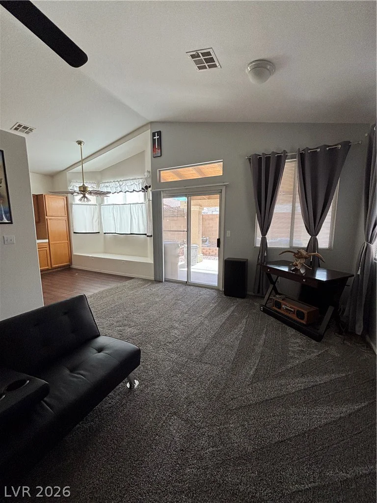 2661 Hillgrass, Las Vegas, NV 89123