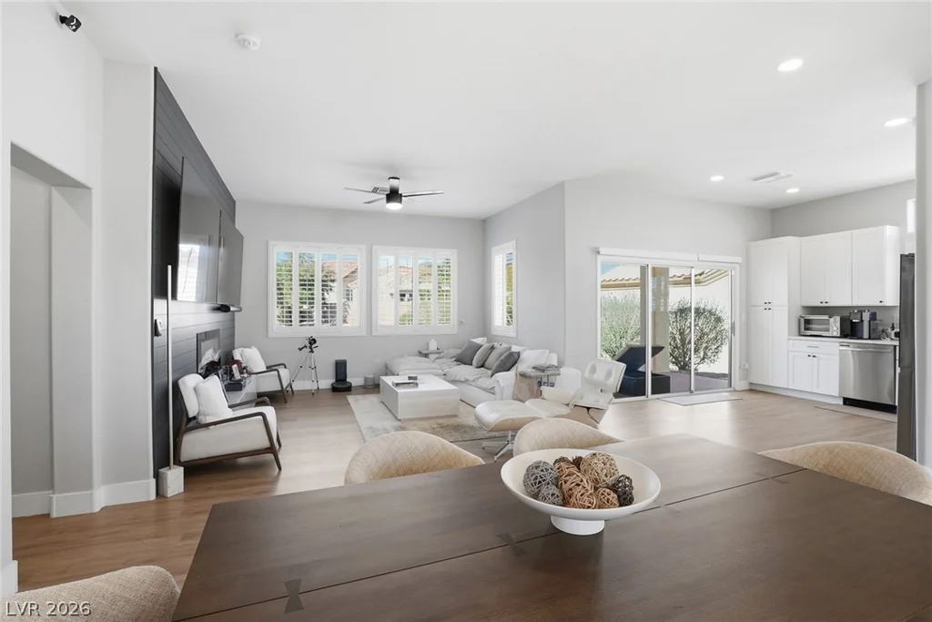10508 Mission Lakes, Las Vegas, NV 89134
