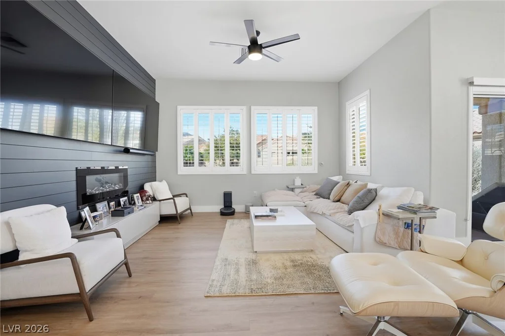 10508 Mission Lakes, Las Vegas, NV 89134