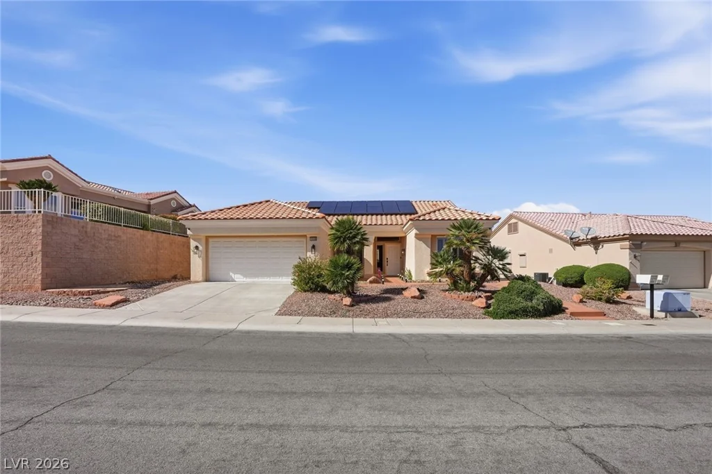 10508 Mission Lakes, Las Vegas, NV 89134