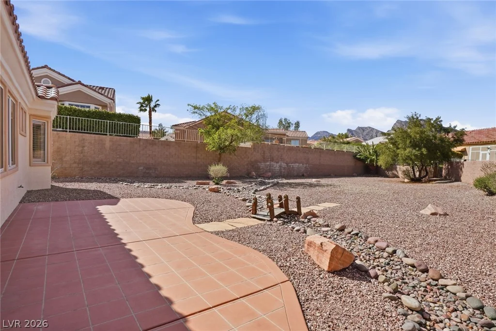 10508 Mission Lakes, Las Vegas, NV 89134