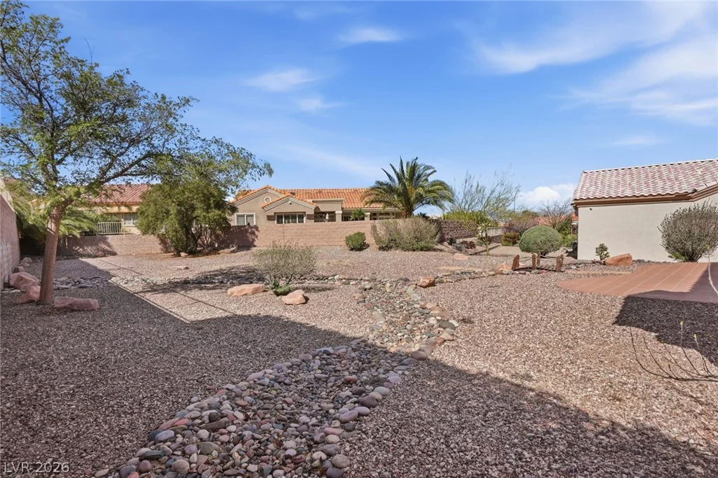 10508 Mission Lakes, Las Vegas, NV 89134