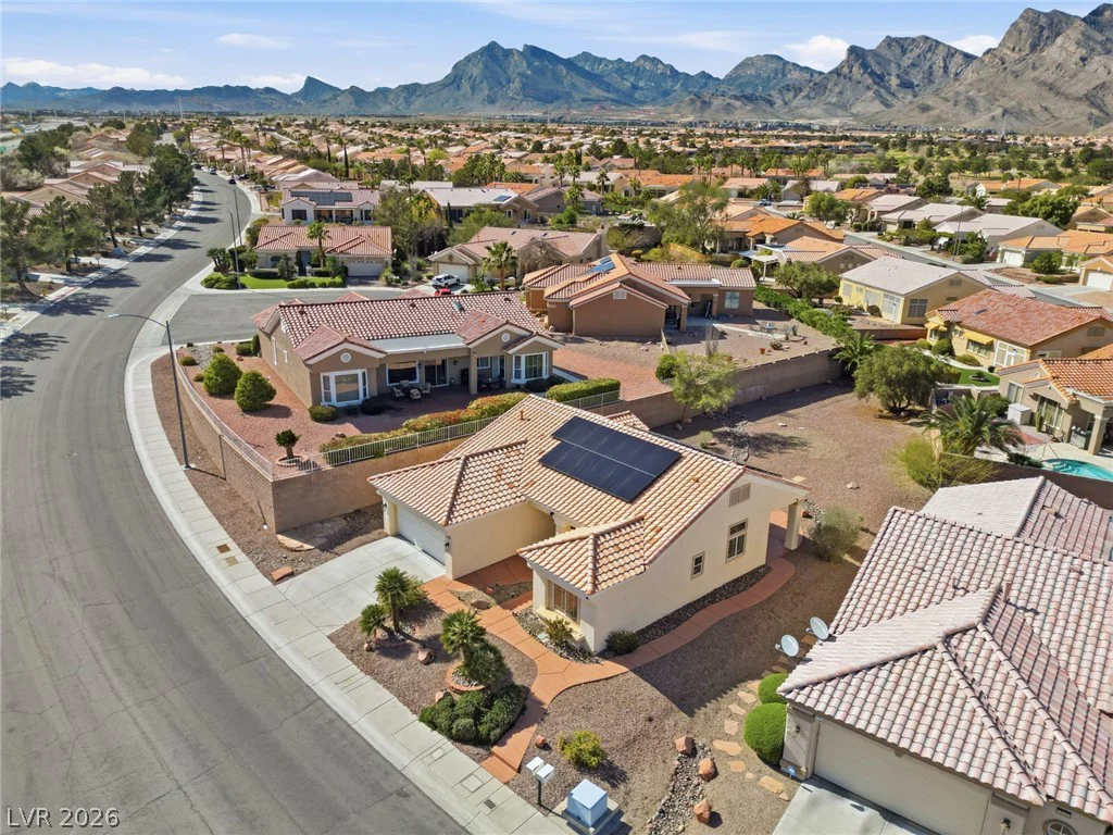 10508 Mission Lakes, Las Vegas, NV 89134