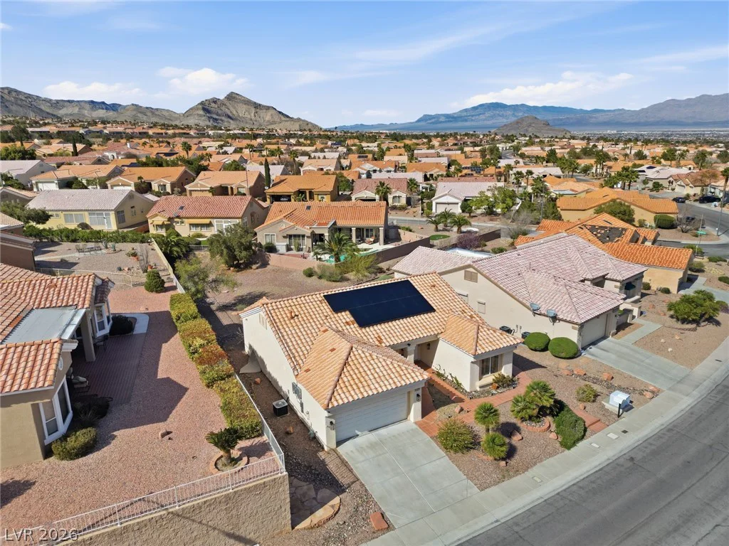 10508 Mission Lakes, Las Vegas, NV 89134