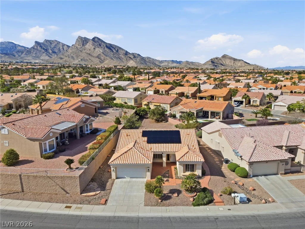 10508 Mission Lakes, Las Vegas, NV 89134