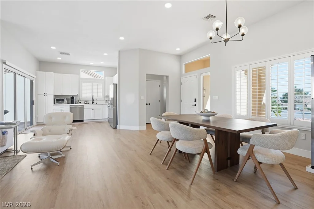 10508 Mission Lakes, Las Vegas, NV 89134