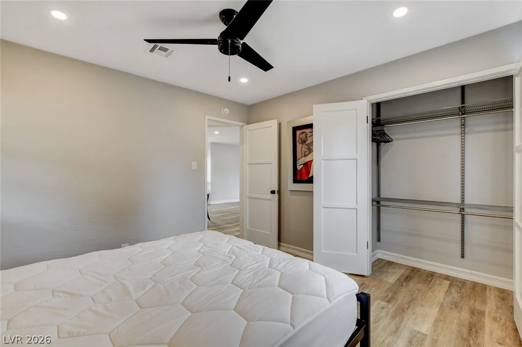 1017 Oakey, Las Vegas, NV 89104