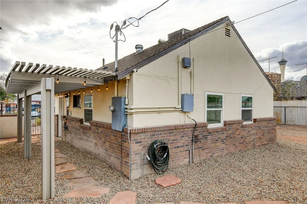 1017 Oakey, Las Vegas, NV 89104
