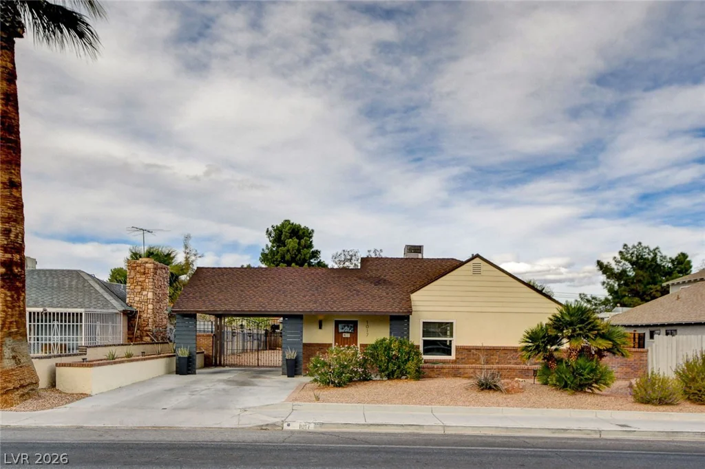 1017 Oakey, Las Vegas, NV 89104