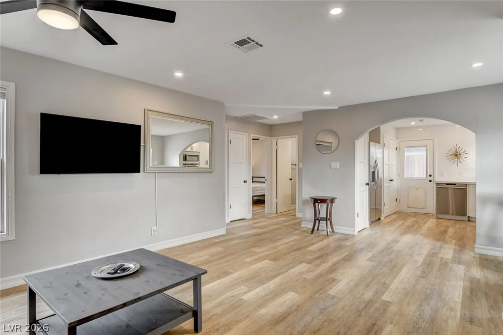 1017 Oakey, Las Vegas, NV 89104