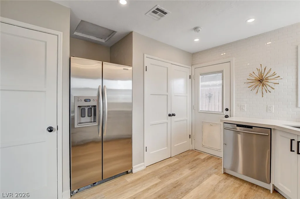 1017 Oakey, Las Vegas, NV 89104