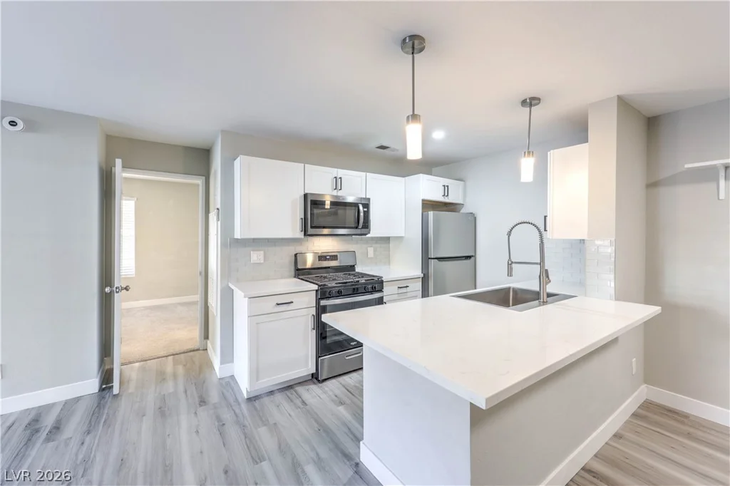 2200 Fort Apache, Las Vegas, NV 89117