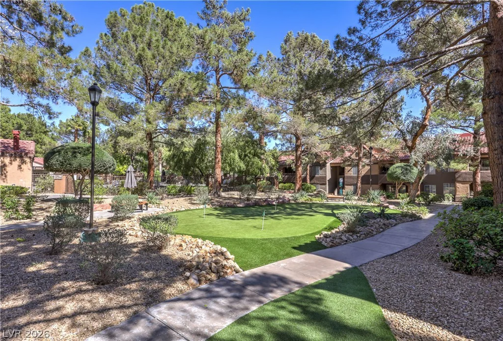 2200 Fort Apache, Las Vegas, NV 89117