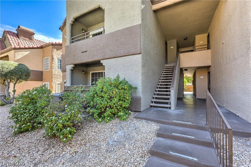 2200 Fort Apache, Las Vegas, NV 89117