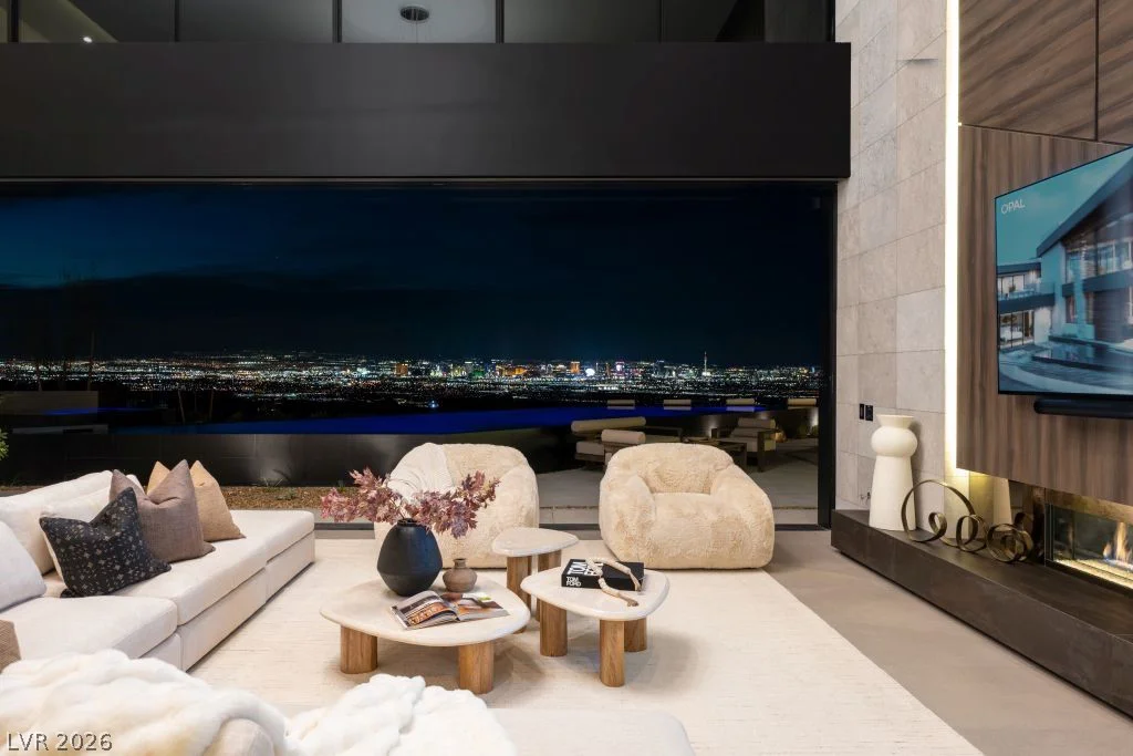 12 Chisel Crest, Henderson, NV 89012