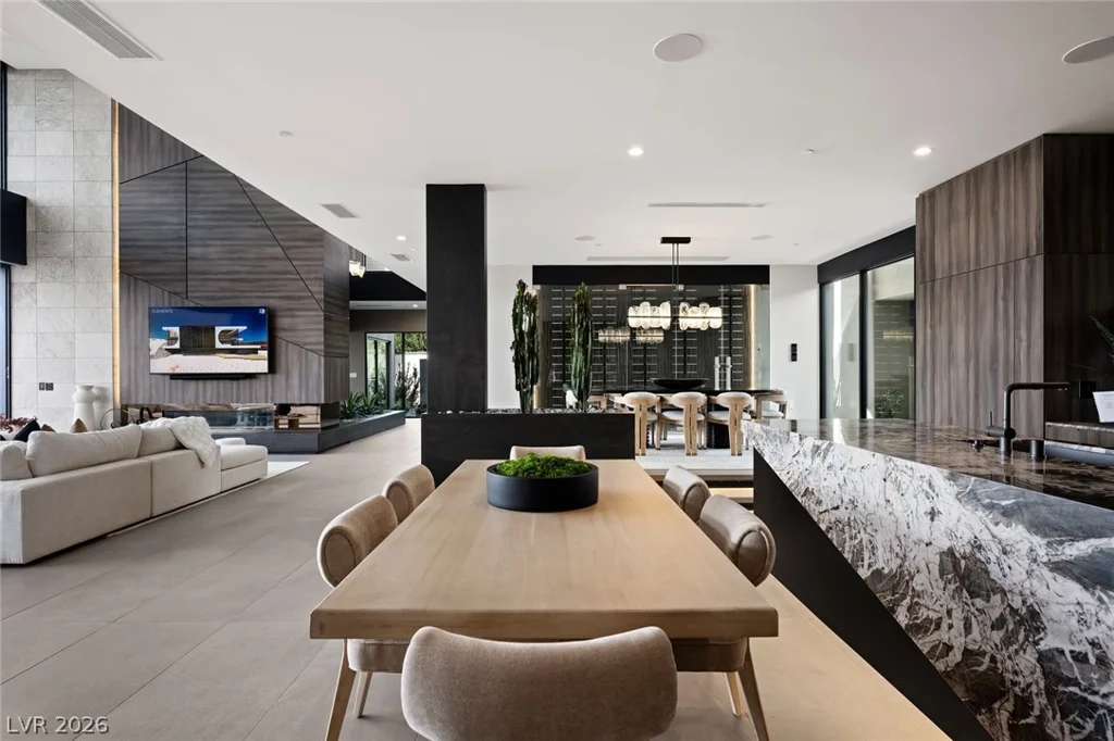 12 Chisel Crest, Henderson, NV 89012