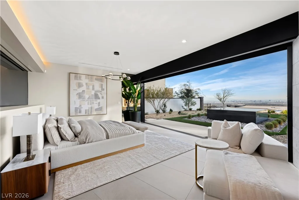12 Chisel Crest, Henderson, NV 89012