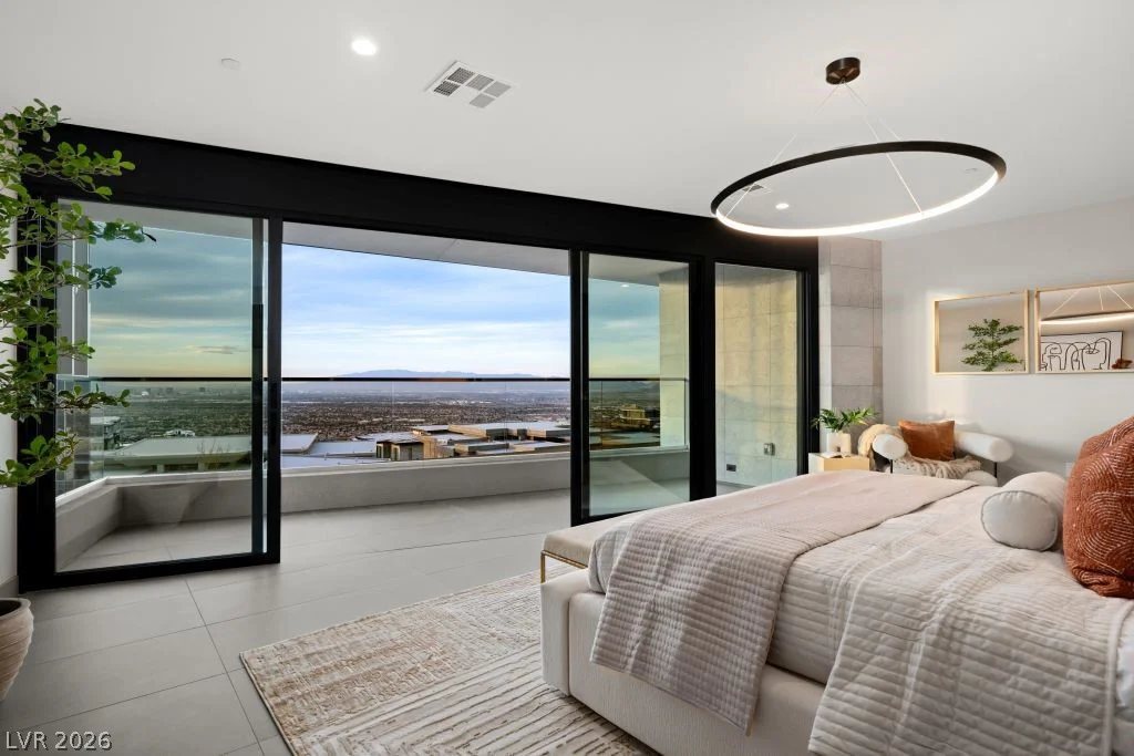12 Chisel Crest, Henderson, NV 89012