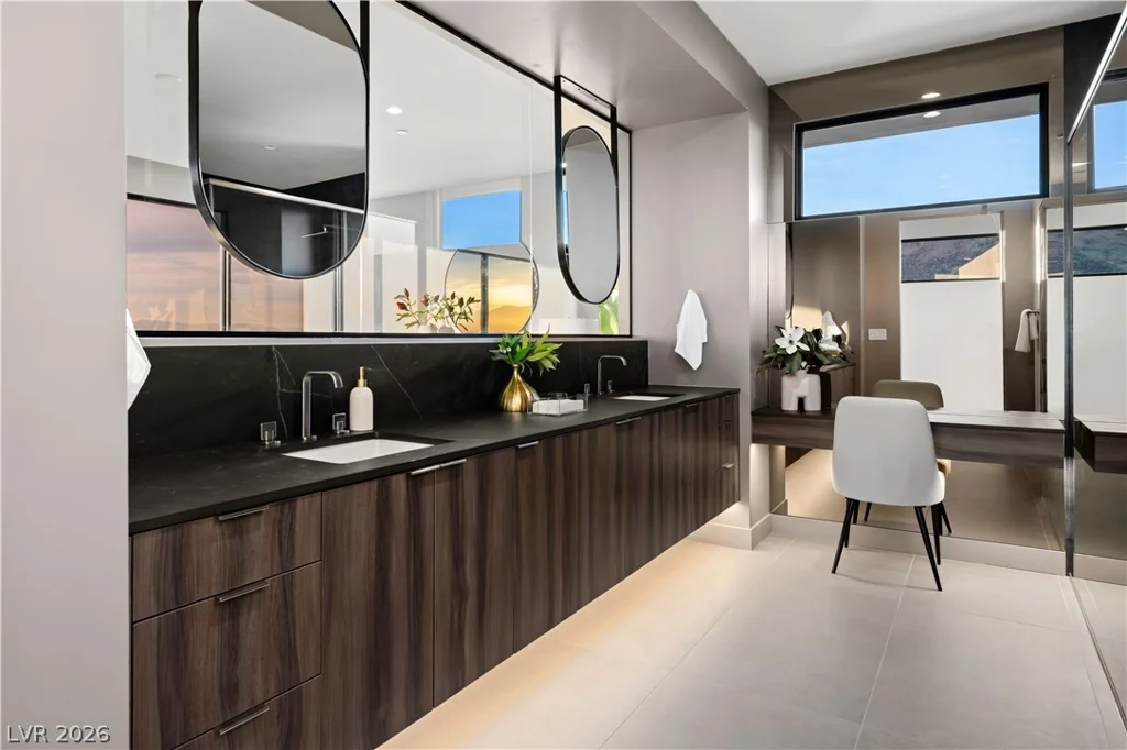 12 Chisel Crest, Henderson, NV 89012