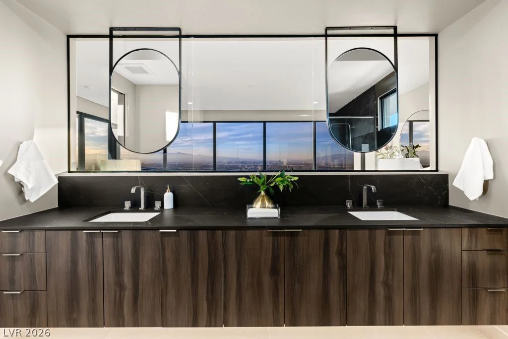 12 Chisel Crest, Henderson, NV 89012