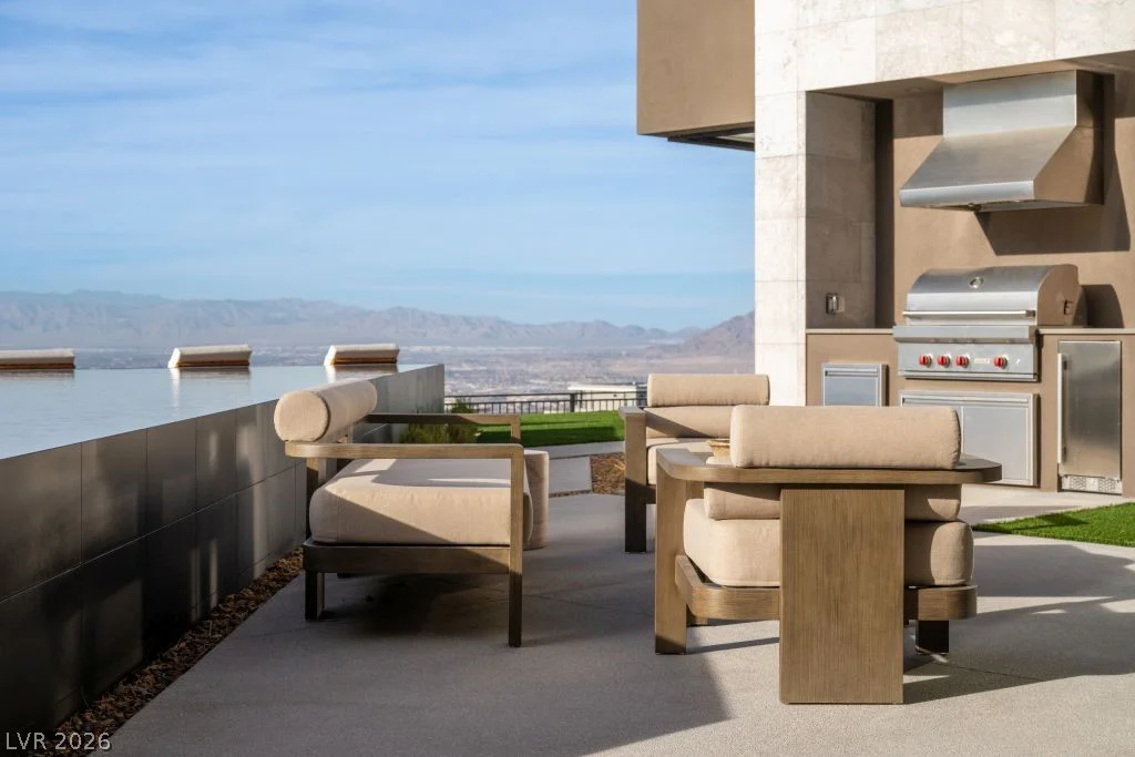 12 Chisel Crest, Henderson, NV 89012