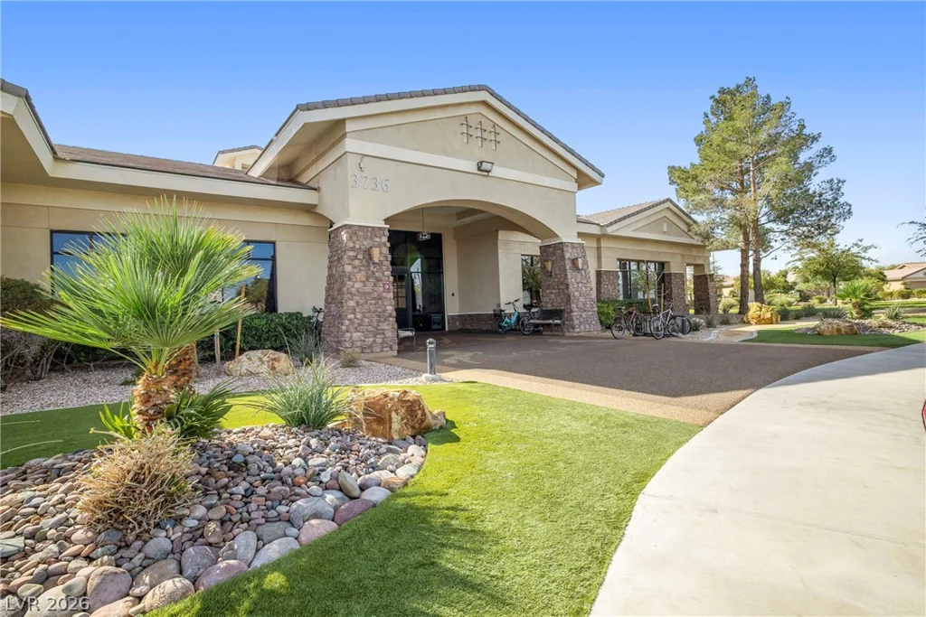 6168 Forest Pony, Las Vegas, NV 89122