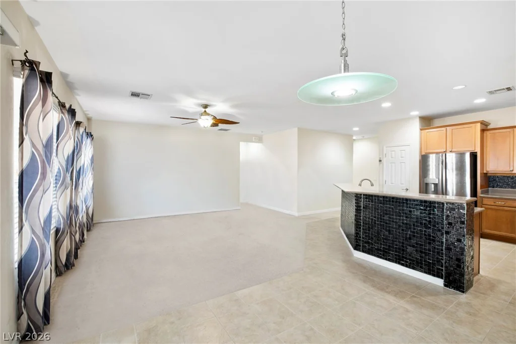 6168 Forest Pony, Las Vegas, NV 89122