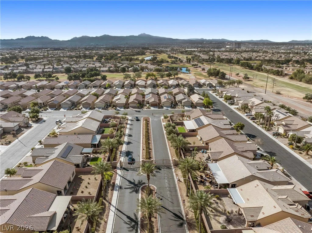 6168 Forest Pony, Las Vegas, NV 89122
