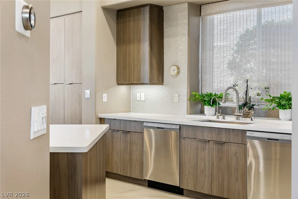 9601 Canyon Mesa, Las Vegas, NV 89144