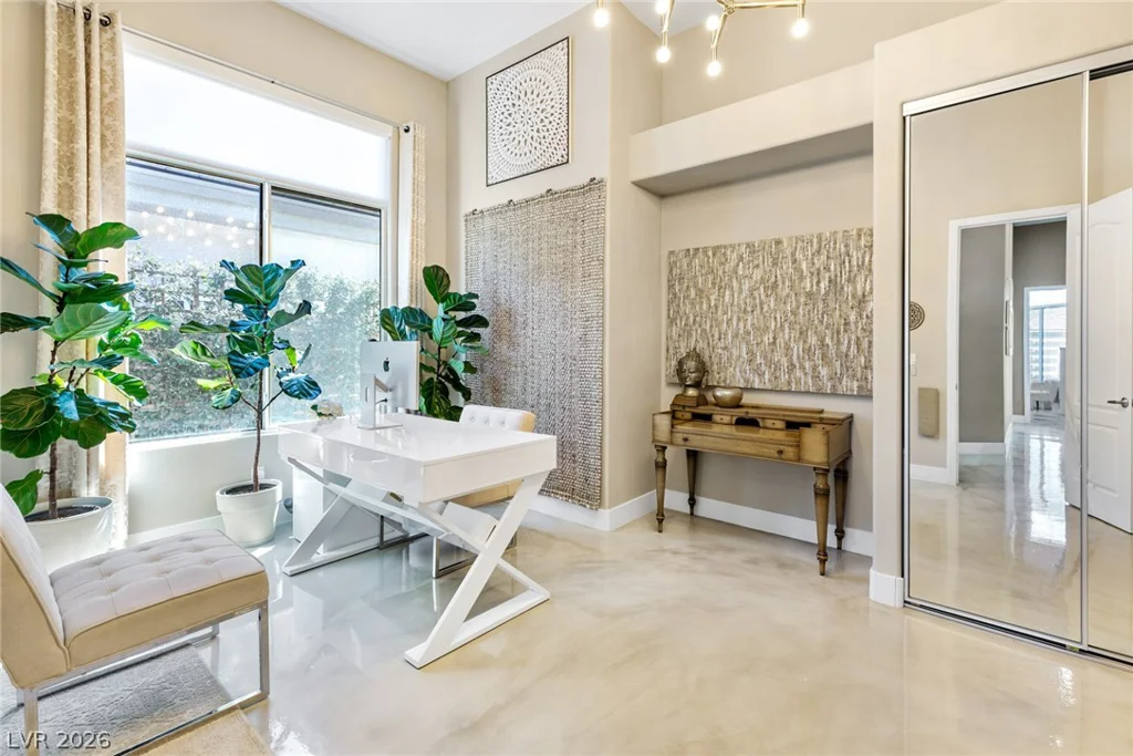 9601 Canyon Mesa, Las Vegas, NV 89144