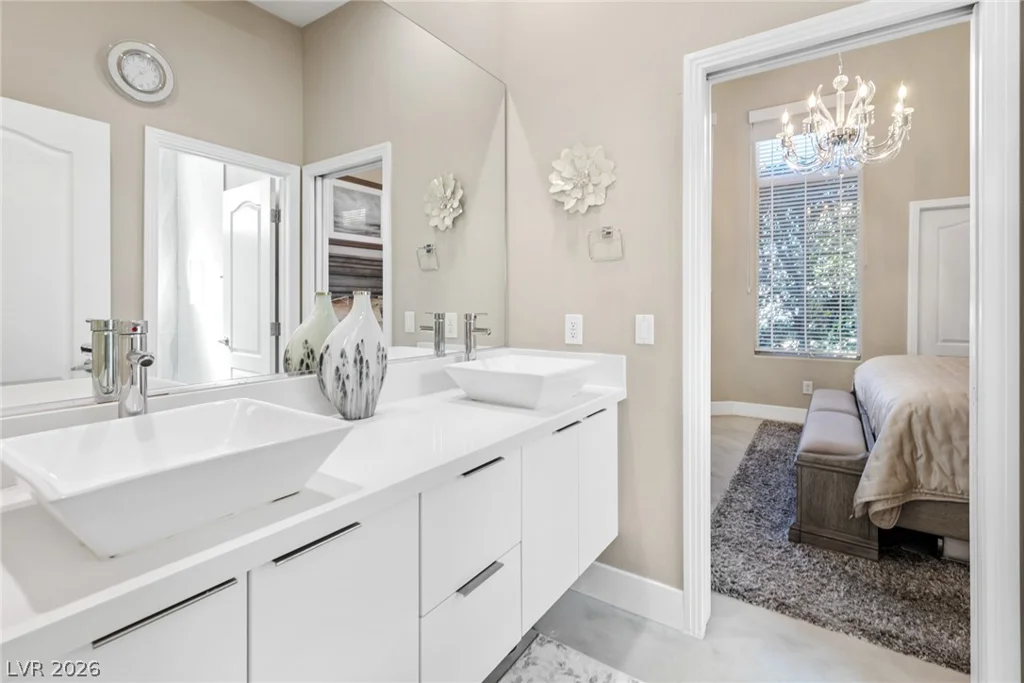 9601 Canyon Mesa, Las Vegas, NV 89144