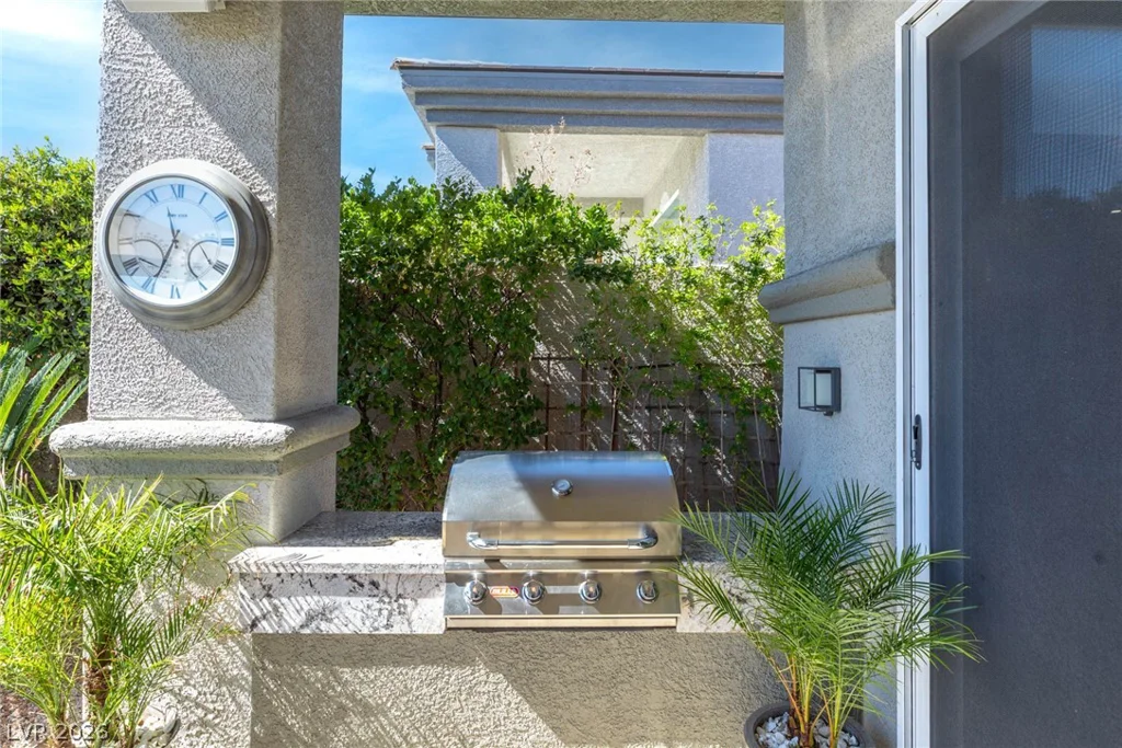 9601 Canyon Mesa, Las Vegas, NV 89144