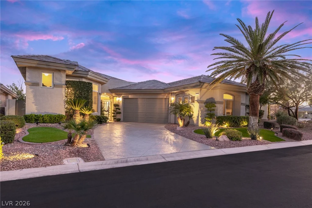 9601 Canyon Mesa, Las Vegas, NV 89144