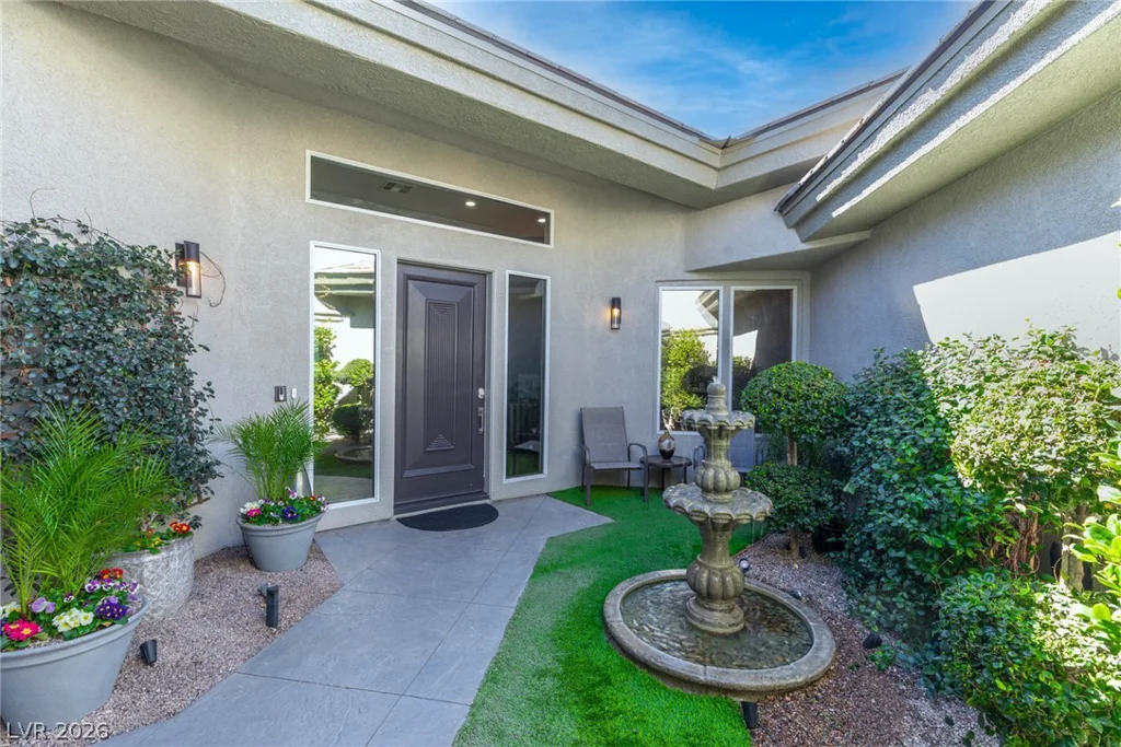9601 Canyon Mesa, Las Vegas, NV 89144