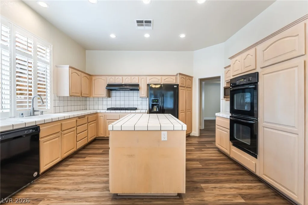 7901 Magnolia Glen, Las Vegas, NV 89128