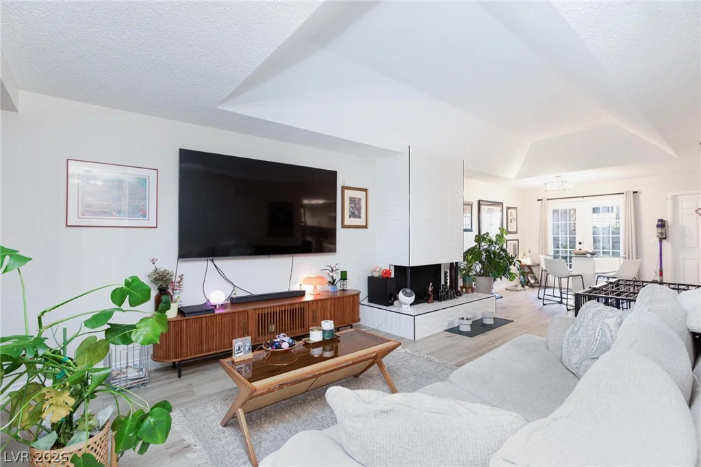 1844 Arbol Verde, Las Vegas, NV 89119