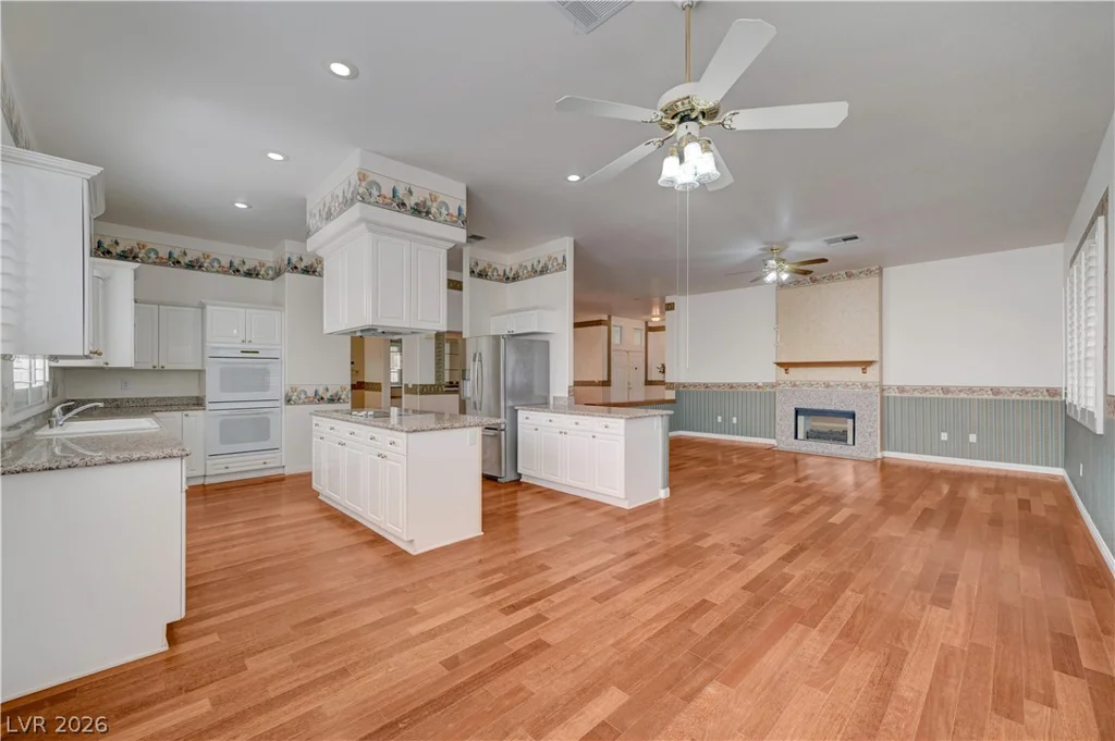 3248 Cambridgeshire, Las Vegas, NV 89146