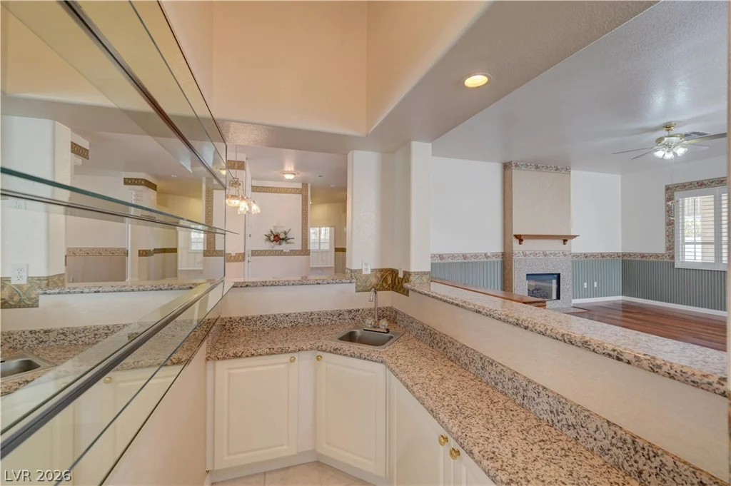 3248 Cambridgeshire, Las Vegas, NV 89146