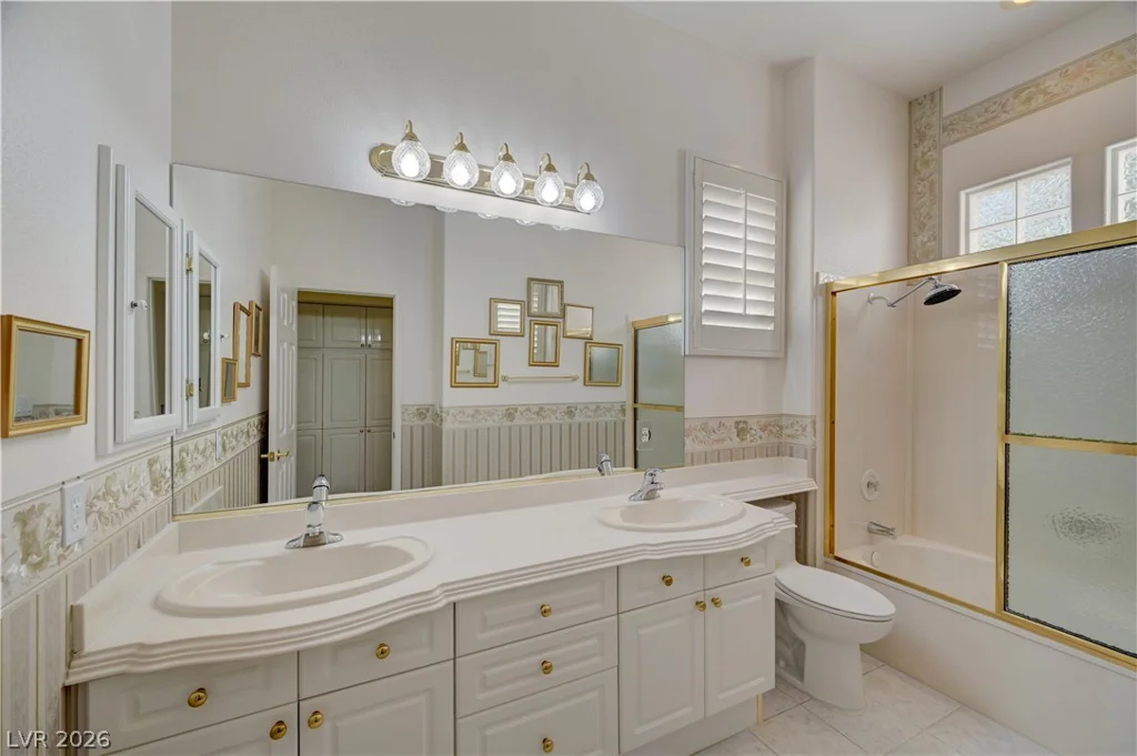 3248 Cambridgeshire, Las Vegas, NV 89146