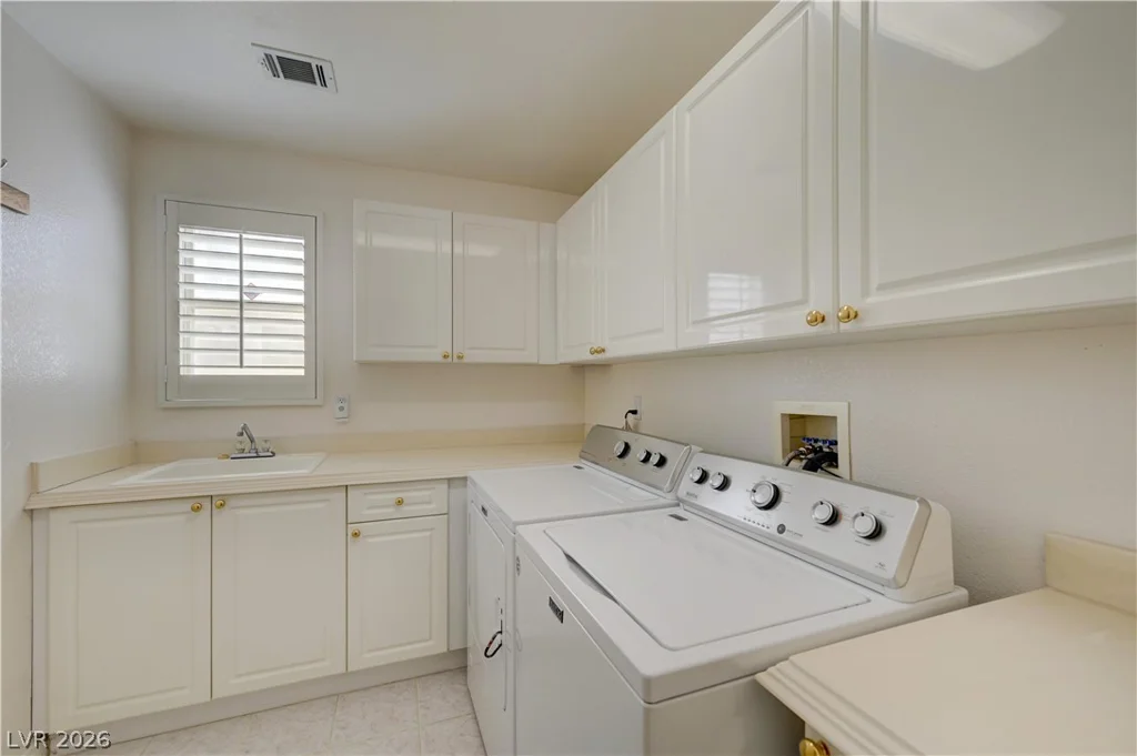 3248 Cambridgeshire, Las Vegas, NV 89146