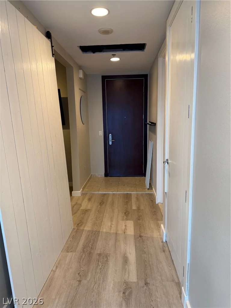 4525 Dean Martin, Las Vegas, NV 89103