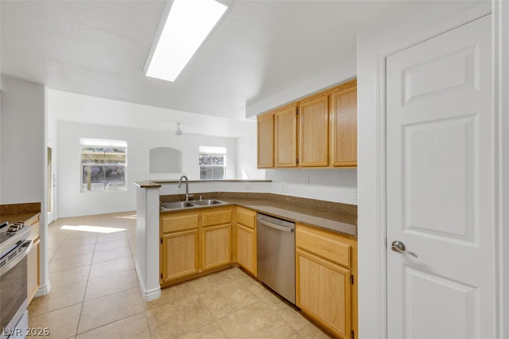 10550 Alexander, Las Vegas, NV 89129