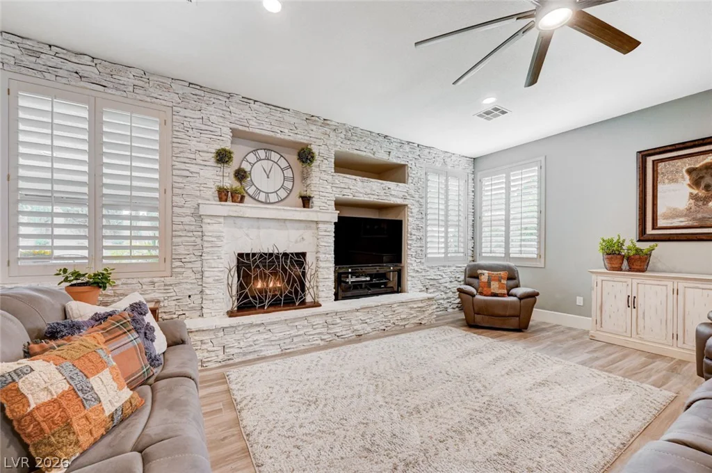 1513 Waterford Falls, Las Vegas, NV 89123