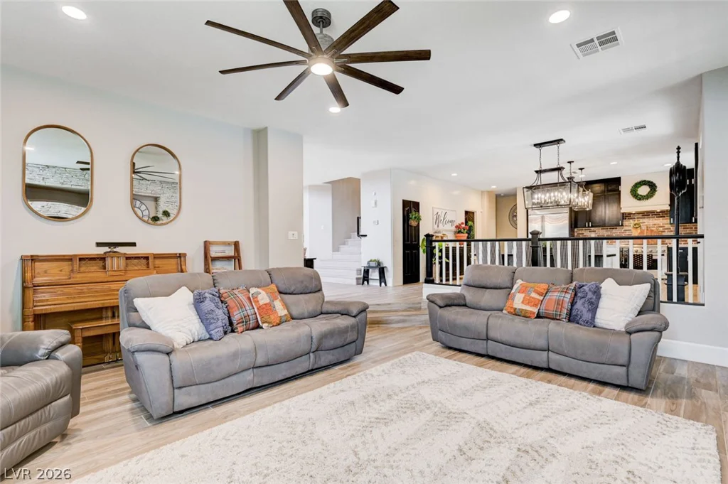 1513 Waterford Falls, Las Vegas, NV 89123
