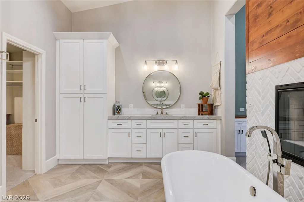 1513 Waterford Falls, Las Vegas, NV 89123