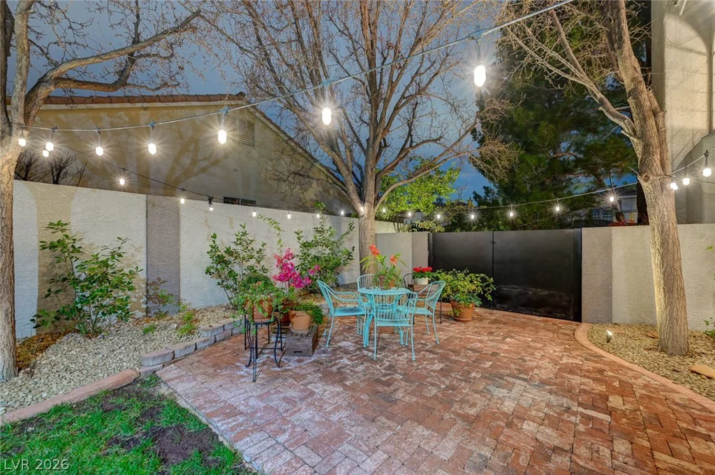1513 Waterford Falls, Las Vegas, NV 89123