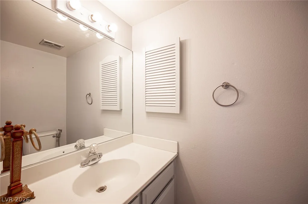 618 Rolling Green, Las Vegas, NV 89169